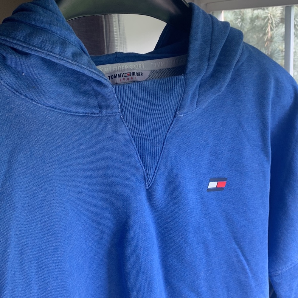 Cropped Hoodie - Picture 3 of 4